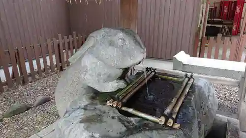 調神社の手水舎