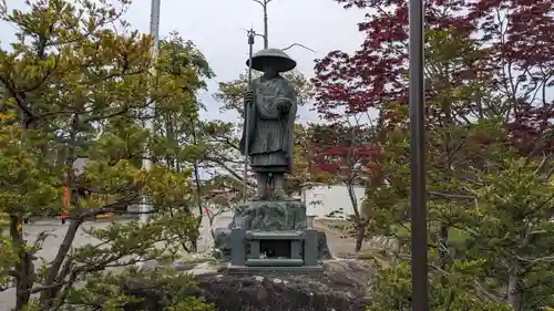 高野寺の像