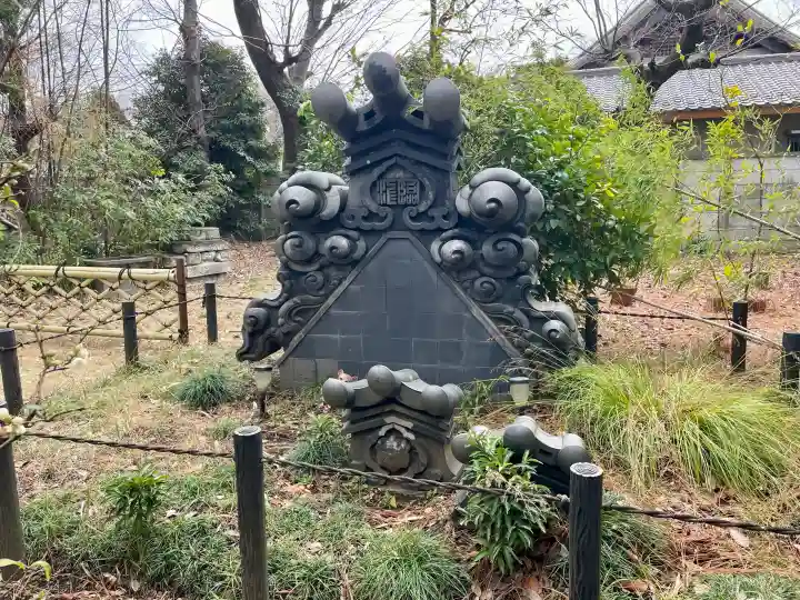 臨江寺の{uncategorized: "未分類", other: "その他", undefined: "問題あり", building: "その他建物", grave: "お墓", sacred_gate: "鳥居", guardian: "狛犬", statue: "像", buddha: "仏像", history: "歴史", nature: "自然", garden: "庭園", animal: "動物", pagoda: "塔", temizu: "手水舎", mountain_gate: "山門・神門", sanctuary: "本殿・本堂", subordinate: "末社・摂社", art: "芸術", scenery: "景色", jizo: "地蔵", ema: "絵馬", goshuin: "御朱印", omikuji: "おみくじ", items: "授与品その他", amulet: "お守り", goshuincho: "御朱印帳", eats: "食事", festival: "お祭り", votive_dance: "神楽", shichigosan: "七五三参", wedding: "結婚式", experience: "体験その他", initially: "初詣", around: "周辺", anti_infection: "感染症対策"}