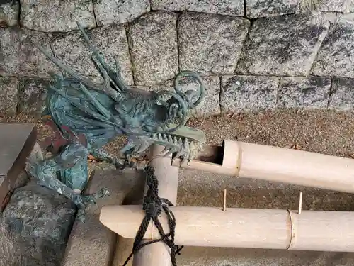 活津彦根神社の手水舎