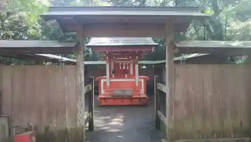 八龍神社の本殿