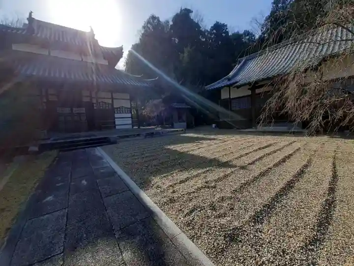 光雲寺の{uncategorized: "未分類", other: "その他", undefined: "問題あり", building: "その他建物", grave: "お墓", sacred_gate: "鳥居", guardian: "狛犬", statue: "像", buddha: "仏像", history: "歴史", nature: "自然", garden: "庭園", animal: "動物", pagoda: "塔", temizu: "手水舎", mountain_gate: "山門・神門", sanctuary: "本殿・本堂", subordinate: "末社・摂社", art: "芸術", scenery: "景色", jizo: "地蔵", ema: "絵馬", goshuin: "御朱印", omikuji: "おみくじ", items: "授与品その他", amulet: "お守り", goshuincho: "御朱印帳", eats: "食事", festival: "お祭り", votive_dance: "神楽", shichigosan: "七五三参", wedding: "結婚式", experience: "体験その他", initially: "初詣", around: "周辺", anti_infection: "感染症対策"}
