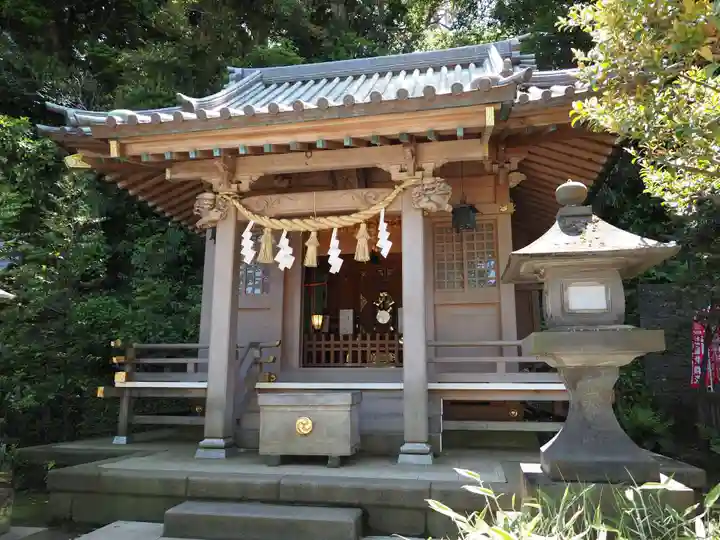 江島神社の本殿・本堂
