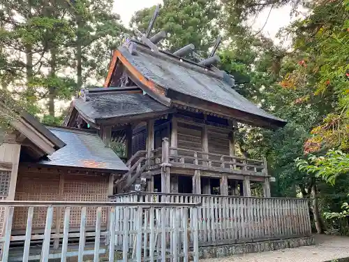 須佐神社の本殿