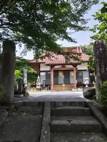 龍光寺の本殿・本堂