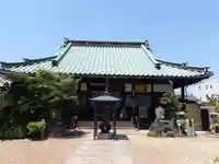 長宝寺の本殿・本堂