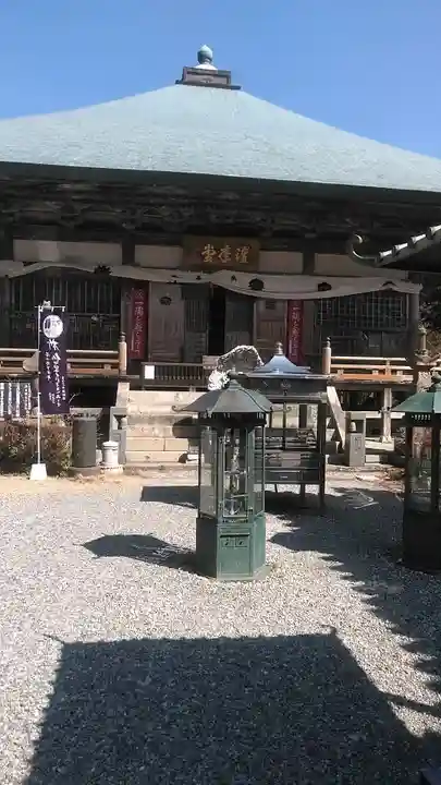 両子寺の本殿・本堂