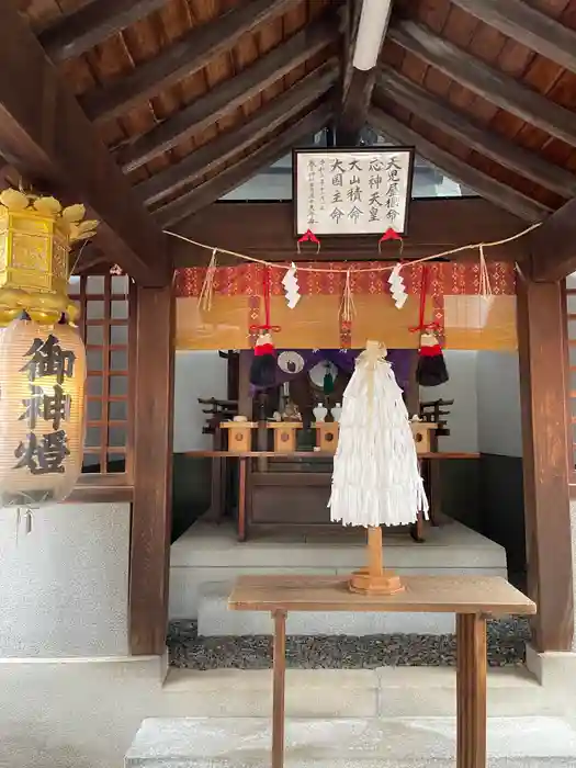 庄春日神社の建物その他