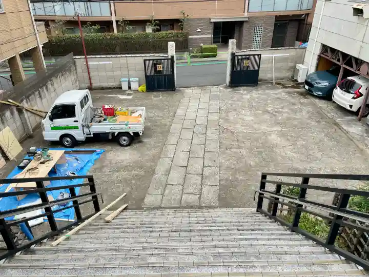 妙顕寺の{uncategorized: "未分類", other: "その他", undefined: "問題あり", building: "その他建物", grave: "お墓", sacred_gate: "鳥居", guardian: "狛犬", statue: "像", buddha: "仏像", history: "歴史", nature: "自然", garden: "庭園", animal: "動物", pagoda: "塔", temizu: "手水舎", mountain_gate: "山門・神門", sanctuary: "本殿・本堂", subordinate: "末社・摂社", art: "芸術", scenery: "景色", jizo: "地蔵", ema: "絵馬", goshuin: "御朱印", omikuji: "おみくじ", items: "授与品その他", amulet: "お守り", goshuincho: "御朱印帳", eats: "食事", festival: "お祭り", votive_dance: "神楽", shichigosan: "七五三参", wedding: "結婚式", experience: "体験その他", initially: "初詣", around: "周辺", anti_infection: "感染症対策"}