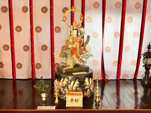 瑜伽山蓮台寺の{uncategorized: "未分類", other: "その他", undefined: "問題あり", building: "その他建物", grave: "お墓", sacred_gate: "鳥居", guardian: "狛犬", statue: "像", buddha: "仏像", history: "歴史", nature: "自然", garden: "庭園", animal: "動物", pagoda: "塔", temizu: "手水舎", mountain_gate: "山門・神門", sanctuary: "本殿・本堂", subordinate: "末社・摂社", art: "芸術", scenery: "景色", jizo: "地蔵", ema: "絵馬", goshuin: "御朱印", omikuji: "おみくじ", items: "授与品その他", amulet: "お守り", goshuincho: "御朱印帳", eats: "食事", festival: "お祭り", votive_dance: "神楽", shichigosan: "七五三参", wedding: "結婚式", experience: "体験その他", initially: "初詣", around: "周辺", anti_infection: "感染症対策"}