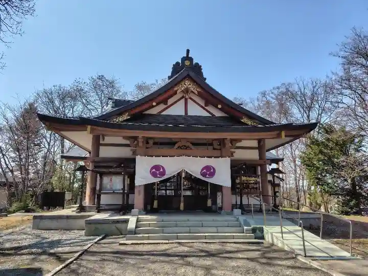 鷹栖神社の本殿・本堂