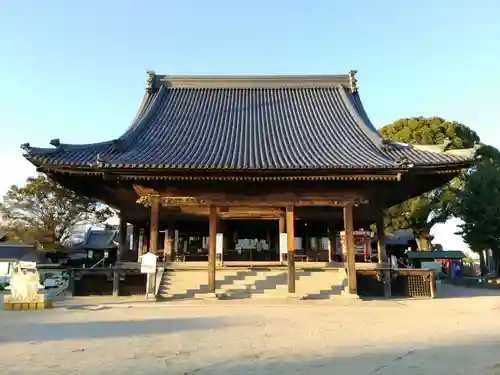 西大寺の本殿