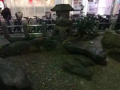 歌舞伎町弁財天の庭園