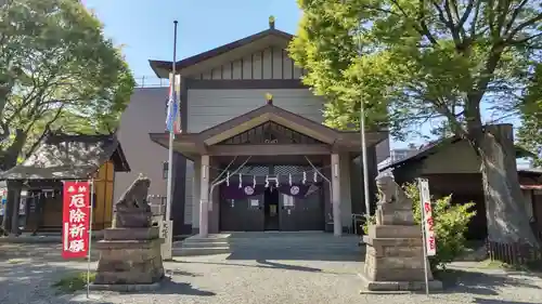 日野八坂神社の本殿・本堂