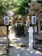 銀杏岡八幡神社の建物その他