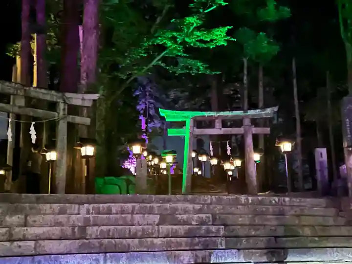 諏訪大社下社秋宮(長野県)