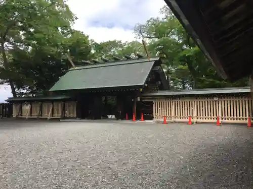 千歳神社の山門