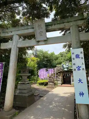 江島神社の末社