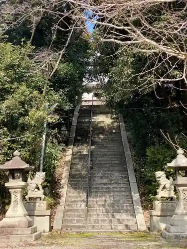 蝉丸神社の建物その他