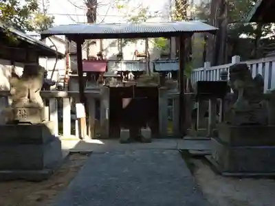神明社の末社・摂社