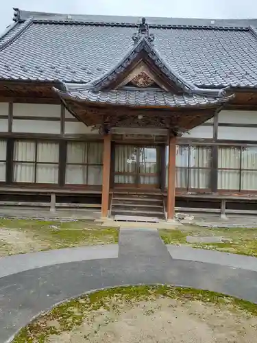 観福寺の本殿・本堂