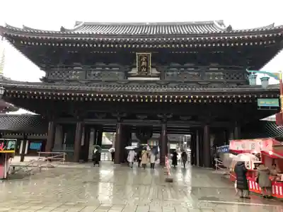 川崎大師（平間寺）の山門・神門