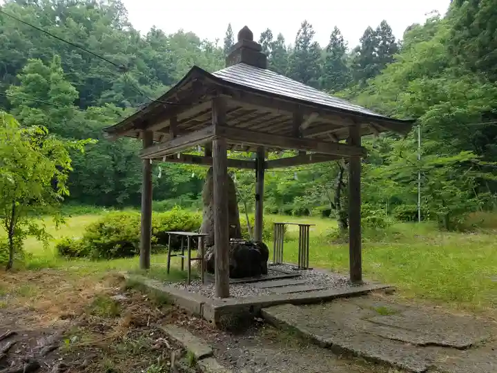 安久津八幡神社の手水舎