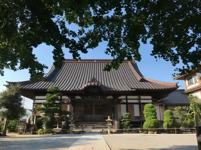 長念寺の本殿