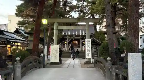 松原神社の{uncategorized: "未分類", other: "その他", undefined: "問題あり", building: "その他建物", grave: "お墓", sacred_gate: "鳥居", guardian: "狛犬", statue: "像", buddha: "仏像", history: "歴史", nature: "自然", garden: "庭園", animal: "動物", pagoda: "塔", temizu: "手水舎", mountain_gate: "山門・神門", sanctuary: "本殿・本堂", subordinate: "末社・摂社", art: "芸術", scenery: "景色", jizo: "地蔵", ema: "絵馬", goshuin: "御朱印", omikuji: "おみくじ", items: "授与品その他", amulet: "お守り", goshuincho: "御朱印帳", eats: "食事", festival: "お祭り", votive_dance: "神楽", shichigosan: "七五三参", wedding: "結婚式", experience: "体験その他", initially: "初詣", around: "周辺", anti_infection: "感染症対策"}