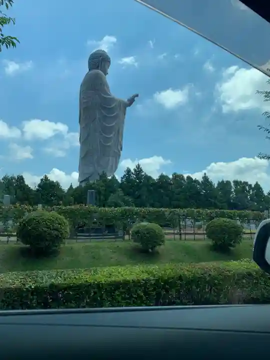 東本願寺本廟 牛久浄苑(牛久大仏)の仏像