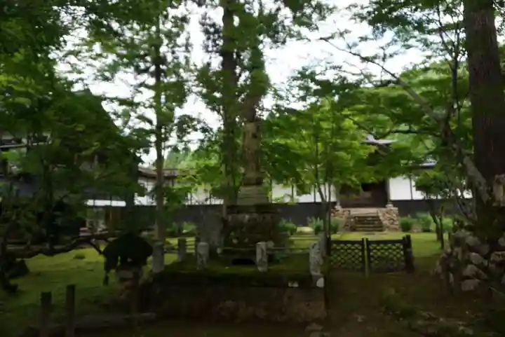 雲洞庵(新潟県)