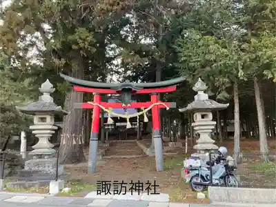 諏訪神社の鳥居
