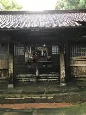 多鳩神社の本殿・本堂