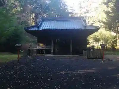 二岡神社の本殿・本堂