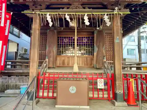 稲荷神社の{uncategorized: "未分類", other: "その他", undefined: "問題あり", building: "その他建物", grave: "お墓", sacred_gate: "鳥居", guardian: "狛犬", statue: "像", buddha: "仏像", history: "歴史", nature: "自然", garden: "庭園", animal: "動物", pagoda: "塔", temizu: "手水舎", mountain_gate: "山門・神門", sanctuary: "本殿・本堂", subordinate: "末社・摂社", art: "芸術", scenery: "景色", jizo: "地蔵", ema: "絵馬", goshuin: "御朱印", omikuji: "おみくじ", items: "授与品その他", amulet: "お守り", goshuincho: "御朱印帳", eats: "食事", festival: "お祭り", votive_dance: "神楽", shichigosan: "七五三参", wedding: "結婚式", experience: "体験その他", initially: "初詣", around: "周辺", anti_infection: "感染症対策"}
