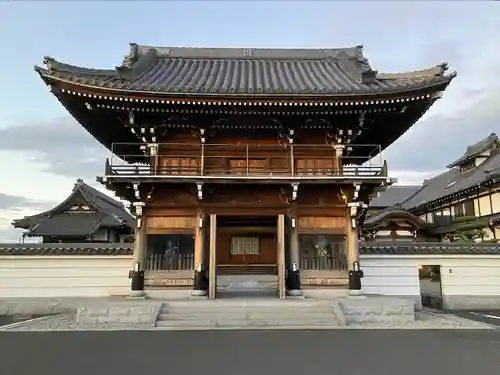 玄猷寺の山門・神門