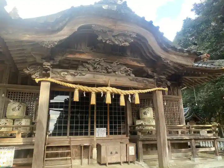 林田八幡神社の{uncategorized: "未分類", other: "その他", undefined: "問題あり", building: "その他建物", grave: "お墓", sacred_gate: "鳥居", guardian: "狛犬", statue: "像", buddha: "仏像", history: "歴史", nature: "自然", garden: "庭園", animal: "動物", pagoda: "塔", temizu: "手水舎", mountain_gate: "山門・神門", sanctuary: "本殿・本堂", subordinate: "末社・摂社", art: "芸術", scenery: "景色", jizo: "地蔵", ema: "絵馬", goshuin: "御朱印", omikuji: "おみくじ", items: "授与品その他", amulet: "お守り", goshuincho: "御朱印帳", eats: "食事", festival: "お祭り", votive_dance: "神楽", shichigosan: "七五三参", wedding: "結婚式", experience: "体験その他", initially: "初詣", around: "周辺", anti_infection: "感染症対策"}