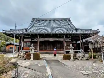 光浄寺の本殿・本堂