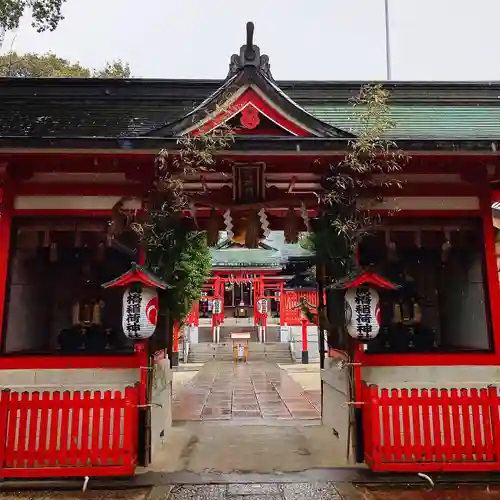 馬橋稲荷神社の山門