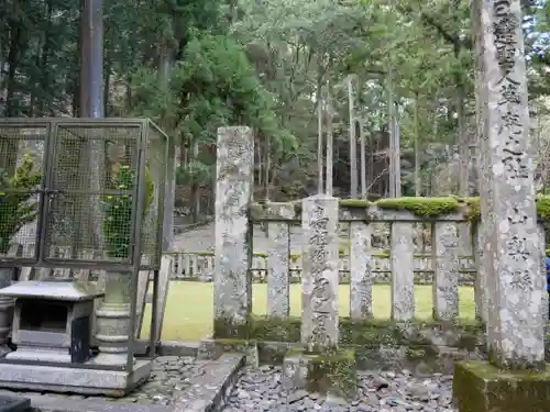 身延山 祖廟拝殿の建物その他