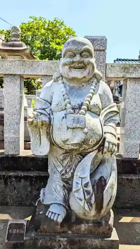 天王神社の像