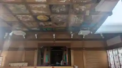 於菊稲荷神社の{uncategorized: "未分類", other: "その他", undefined: "問題あり", building: "その他建物", grave: "お墓", sacred_gate: "鳥居", guardian: "狛犬", statue: "像", buddha: "仏像", history: "歴史", nature: "自然", garden: "庭園", animal: "動物", pagoda: "塔", temizu: "手水舎", mountain_gate: "山門・神門", sanctuary: "本殿・本堂", subordinate: "末社・摂社", art: "芸術", scenery: "景色", jizo: "地蔵", ema: "絵馬", goshuin: "御朱印", omikuji: "おみくじ", items: "授与品その他", amulet: "お守り", goshuincho: "御朱印帳", eats: "食事", festival: "お祭り", votive_dance: "神楽", shichigosan: "七五三参", wedding: "結婚式", experience: "体験その他", initially: "初詣", around: "周辺", anti_infection: "感染症対策"}