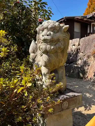 屋島神社（讃岐東照宮）の狛犬