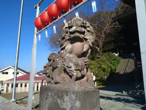 叶神社（東叶神社）の狛犬