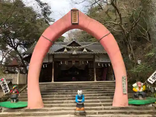 桃太郎神社（栗栖）の鳥居