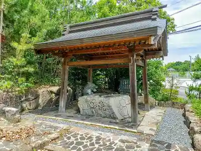 八幡社(間米八幡社)の手水舎