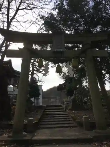 神明社の鳥居