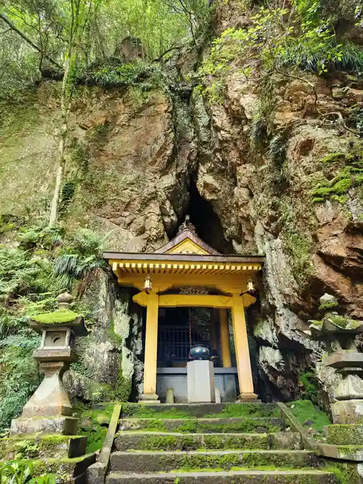 岩瀧寺の建物その他