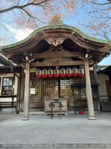 泉増院の{uncategorized: "未分類", other: "その他", undefined: "問題あり", building: "その他建物", grave: "お墓", sacred_gate: "鳥居", guardian: "狛犬", statue: "像", buddha: "仏像", history: "歴史", nature: "自然", garden: "庭園", animal: "動物", pagoda: "塔", temizu: "手水舎", mountain_gate: "山門・神門", sanctuary: "本殿・本堂", subordinate: "末社・摂社", art: "芸術", scenery: "景色", jizo: "地蔵", ema: "絵馬", goshuin: "御朱印", omikuji: "おみくじ", items: "授与品その他", amulet: "お守り", goshuincho: "御朱印帳", eats: "食事", festival: "お祭り", votive_dance: "神楽", shichigosan: "七五三参", wedding: "結婚式", experience: "体験その他", initially: "初詣", around: "周辺", anti_infection: "感染症対策"}