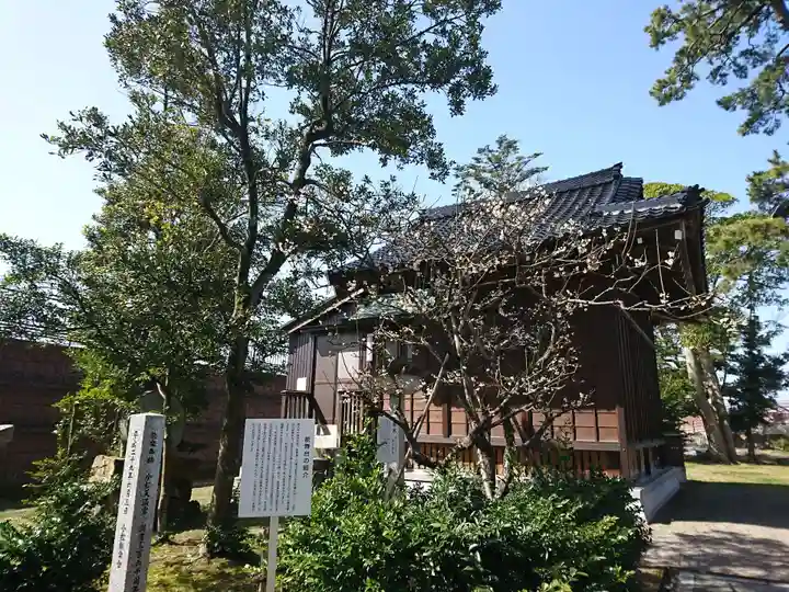 小松天満宮の本殿・本堂